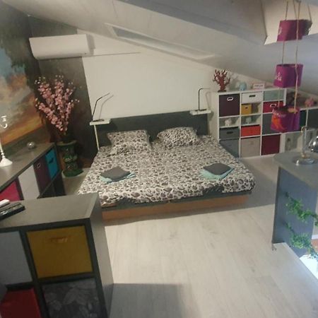 Joli Et Spacieux Studio Avec Garage Au Bord De Mer Фрежюс Экстерьер фото